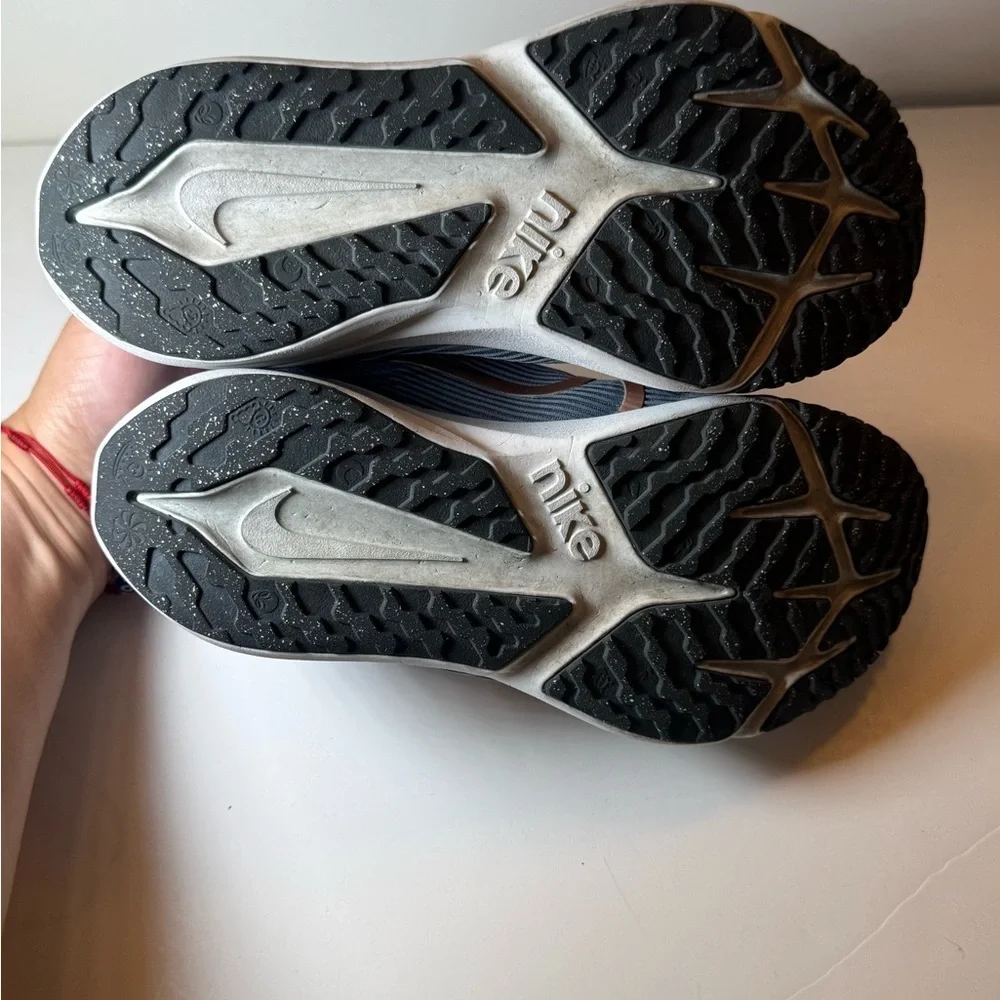 Nike Star Runner 4 Size 3.5